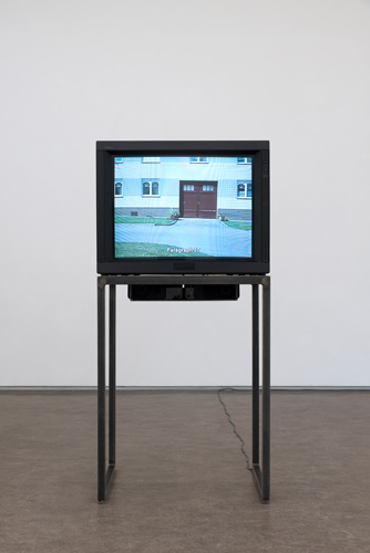 Uneven - Isabella Hollauf